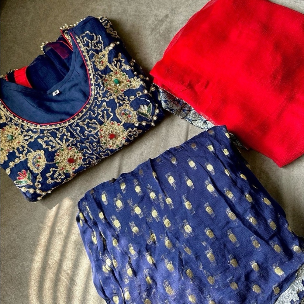 Stunning Pakistani Designer 3pc Shalwar Kameez